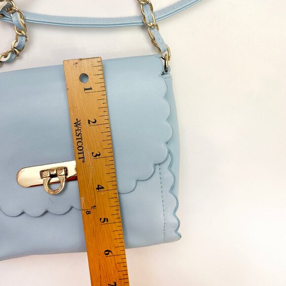 ASOS light blue scalloped edge crossbody purse - Picture 5 of 6
